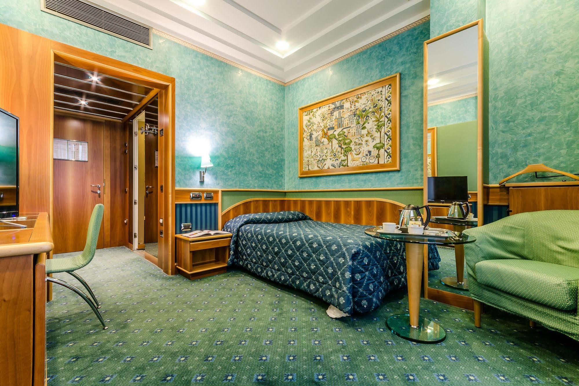 Brunelleschi Hotel 4*